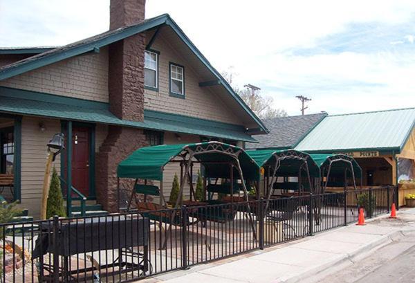 Buffalo Pointe Inn Williams Buitenkant foto